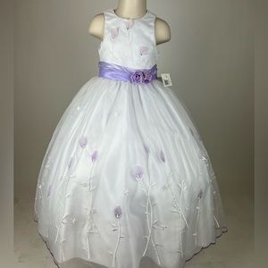 White and lilac girls party dress sz 2